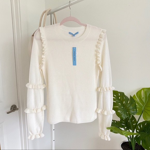 ANTONIO MELANI Sweaters - Antonio Melani • ruffle sleeve sweater